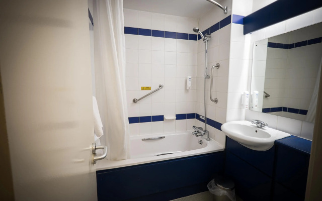 Travelodge Belfast Central