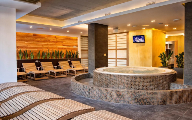 Bassiana Hotel