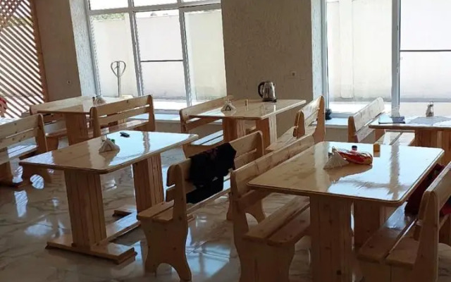 Бон Амур (Алахадзы)