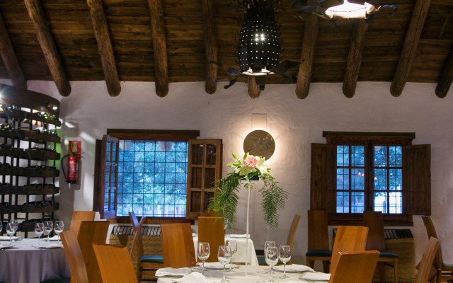 Ardea Purpurea Lodge