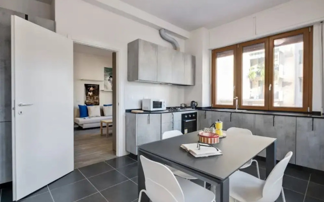 Lulli Bright and Cozy Flat