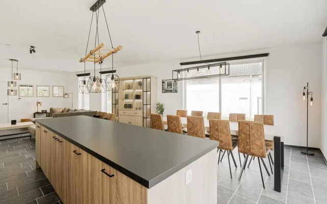 Modern Holiday Home in Ronse With Garden