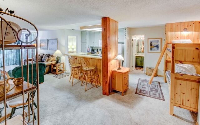 Crestview 21 - One Bedroom Condo