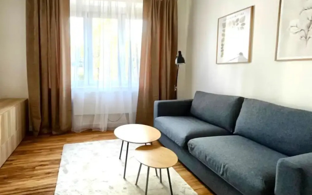 Short Way Apartments GPH