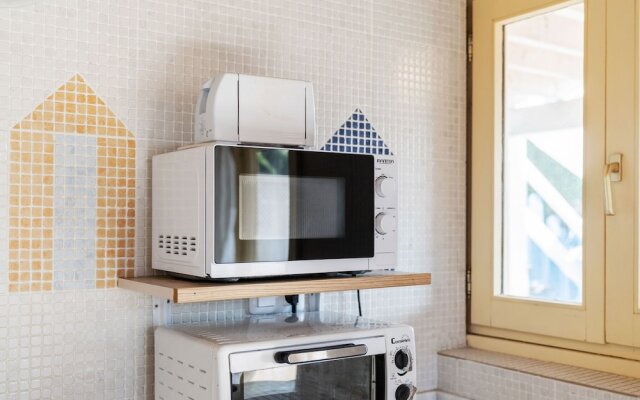 Sun-baked Bungalow in Oliva With Swimming Pool