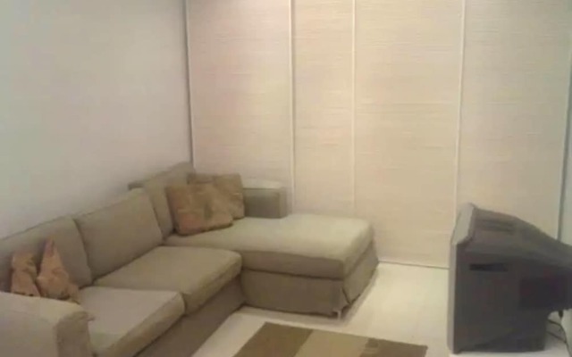 Etours - Novo Quarto Sala em Copacabana