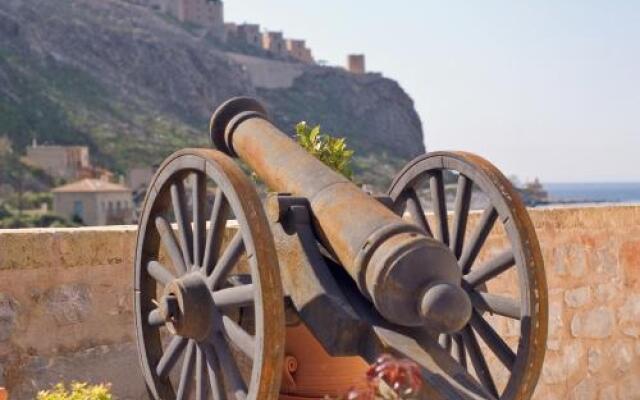 Mavromichalai