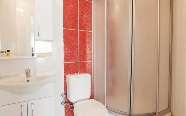 Roncalli Suite And Apart Ii