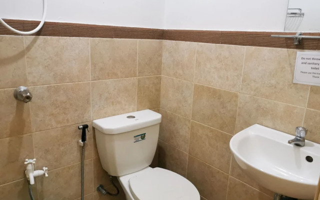 Pacific Waves Inn Annex