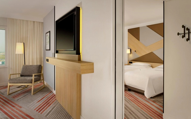 Sheraton Amsterdam Airport Hotel and Conference Center - Image 5