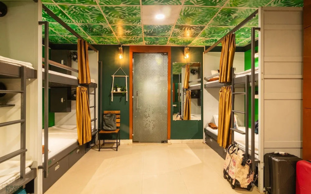 Forrest Hostels