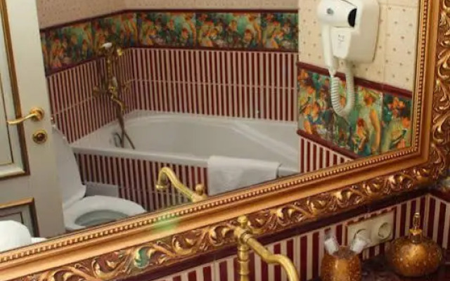 Royal Hotel De Paris