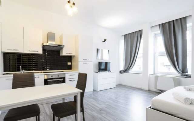 Central Station Studio by FlatsCollection