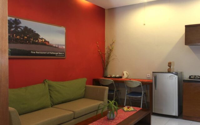 The Green Zhurga Suites