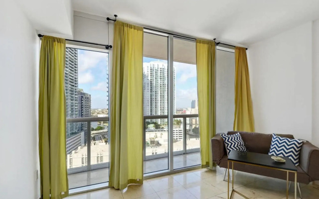 Posh Studio in Brickell by Sonder