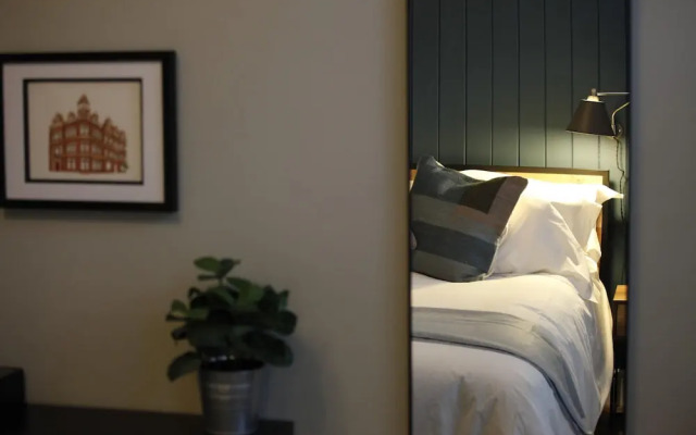 Hop Market - Ensuite Bedroom