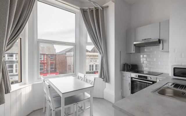 Host Stay Aberdeen Walk Apartment