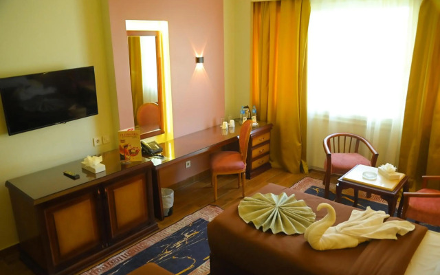 Cleopatra Hotel