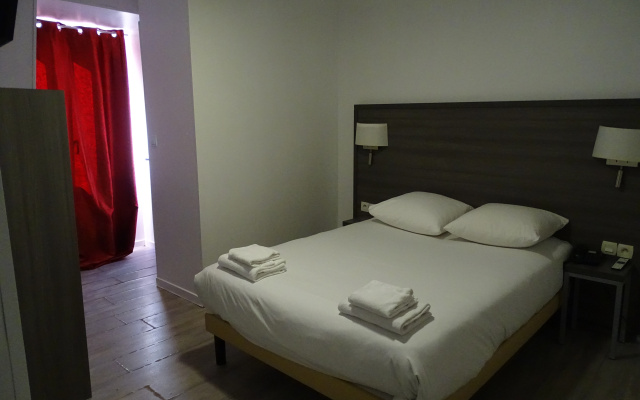 Hipotel Paris Voltaire Bastille