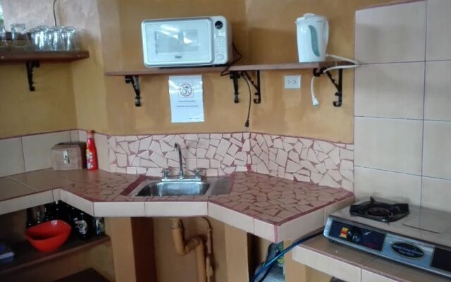 Cabinas Pura Vida Bed & Breakfast