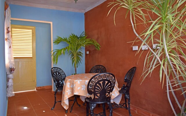 Fambyh YAL 80 Hostal Trinidad Cuba