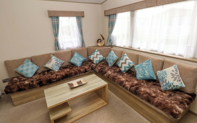 82 Manorbier Park