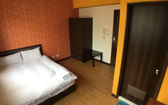Taichung Go-Around Hostel