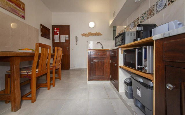 A13 - Ultra Central Studio