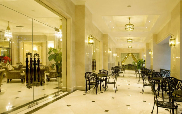 Eldora Hotel