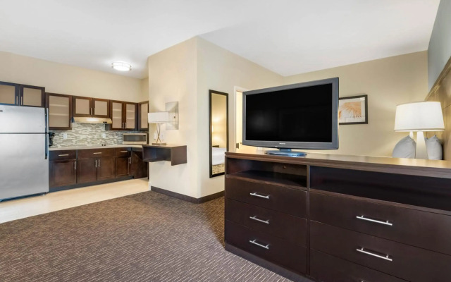 Staybridge Suites St. Petersburg Downtown by IHG