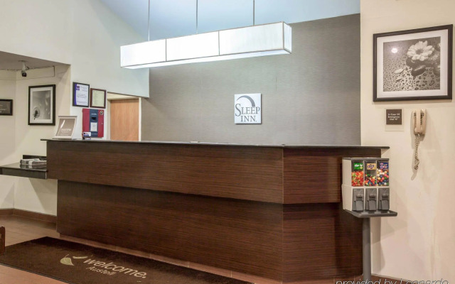 Rodeway Inn Austell Six Flags