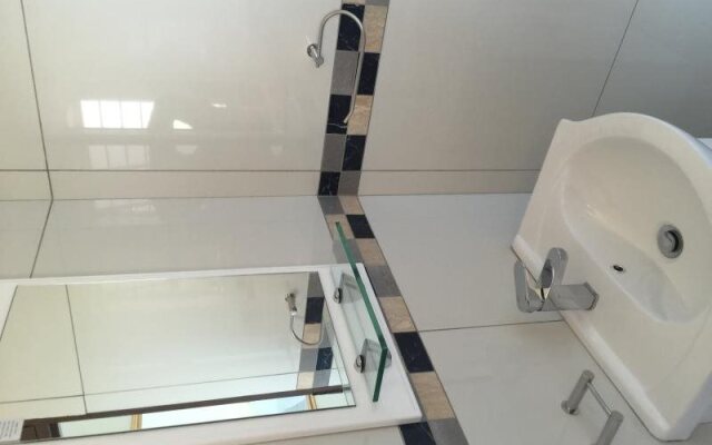 Shangri La Holiday Flats