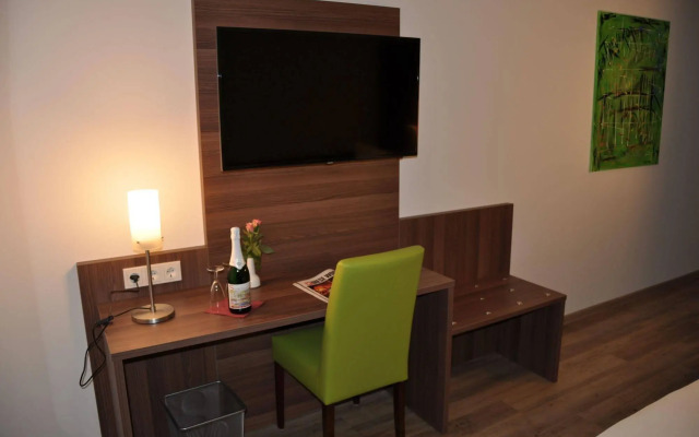 SCHROEDERS Wein-Style-Hotel