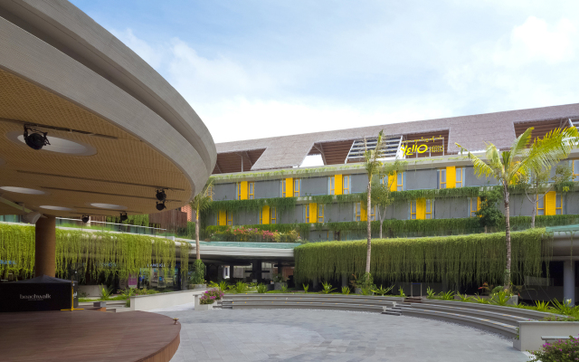 YELLO Hotel Kuta Beachwalk Bali