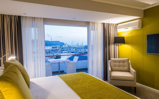 Simon's Town Quayside Hotel