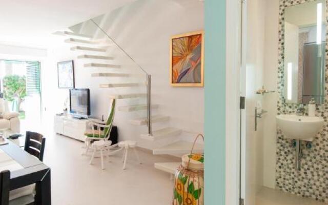 Beachfront Apartment Las Burras MRA 02