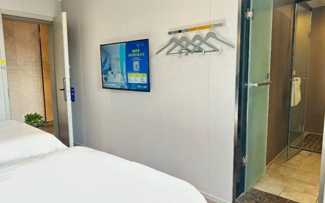 7Days Inn Hotel (Beijing Wukesong Haidian Wuluju Subway Station)