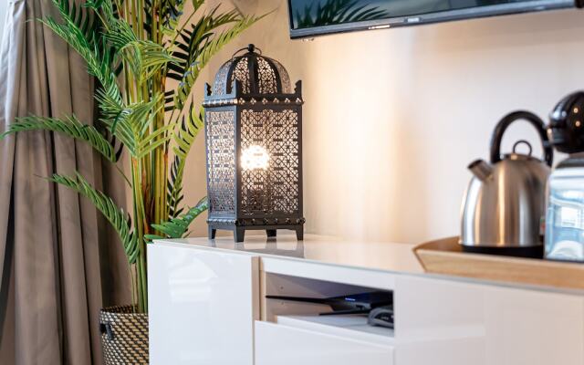 HiGuests - Sparkle tower 2