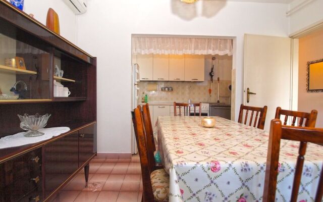 Apartment 1539