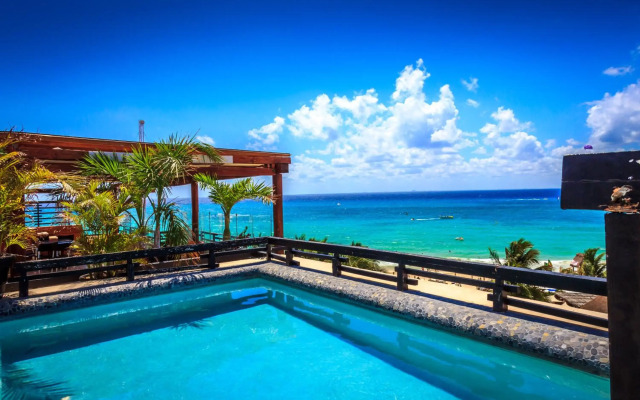 Aldea Beachside Condo