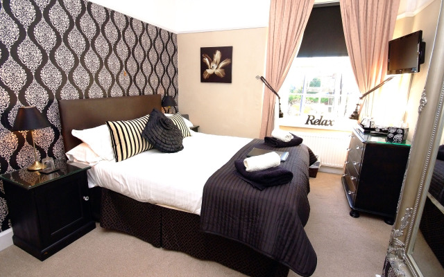 Holly Lodge Guest House