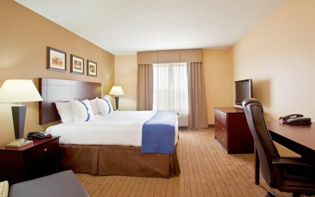 Holiday Inn Aurora North - Naperville, an IHG Hotel