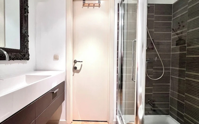 Peaceful 2 minutes European Parliament