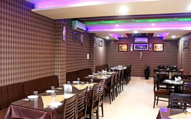 OYO 1255 Hotel City Plaza 17