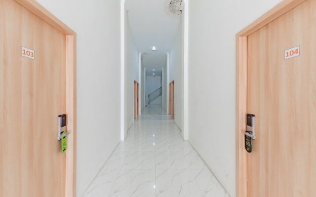 Urbanview Hotel La De Grizz Syariah Sampit by RedDoorz
