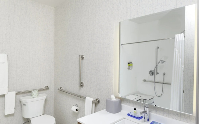 Holiday Inn Express & Suites Phoenix East Gilbert an IHG Hotel