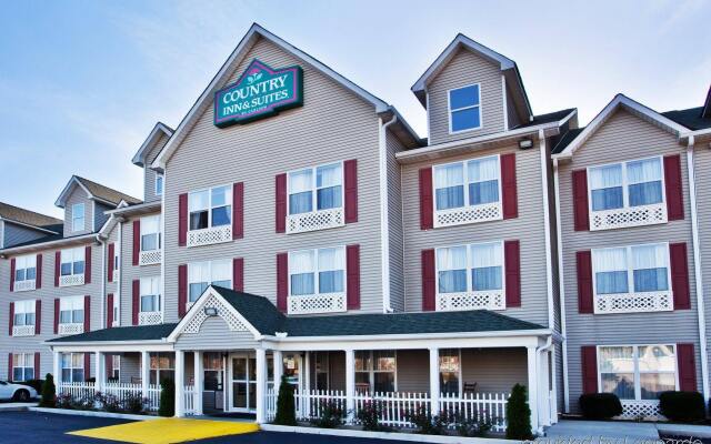 Country Inn & Suites by Radisson, Hiram, GA