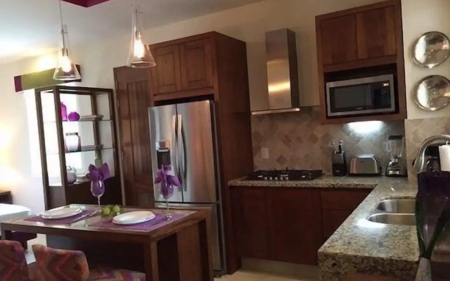 Romantic Zone V177 Studio