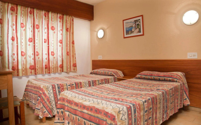 Apartamentos Mira Mola
