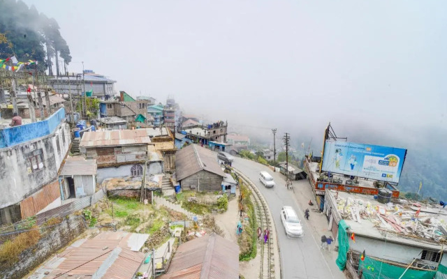 OYO Flagship 80573 Anu Lodge